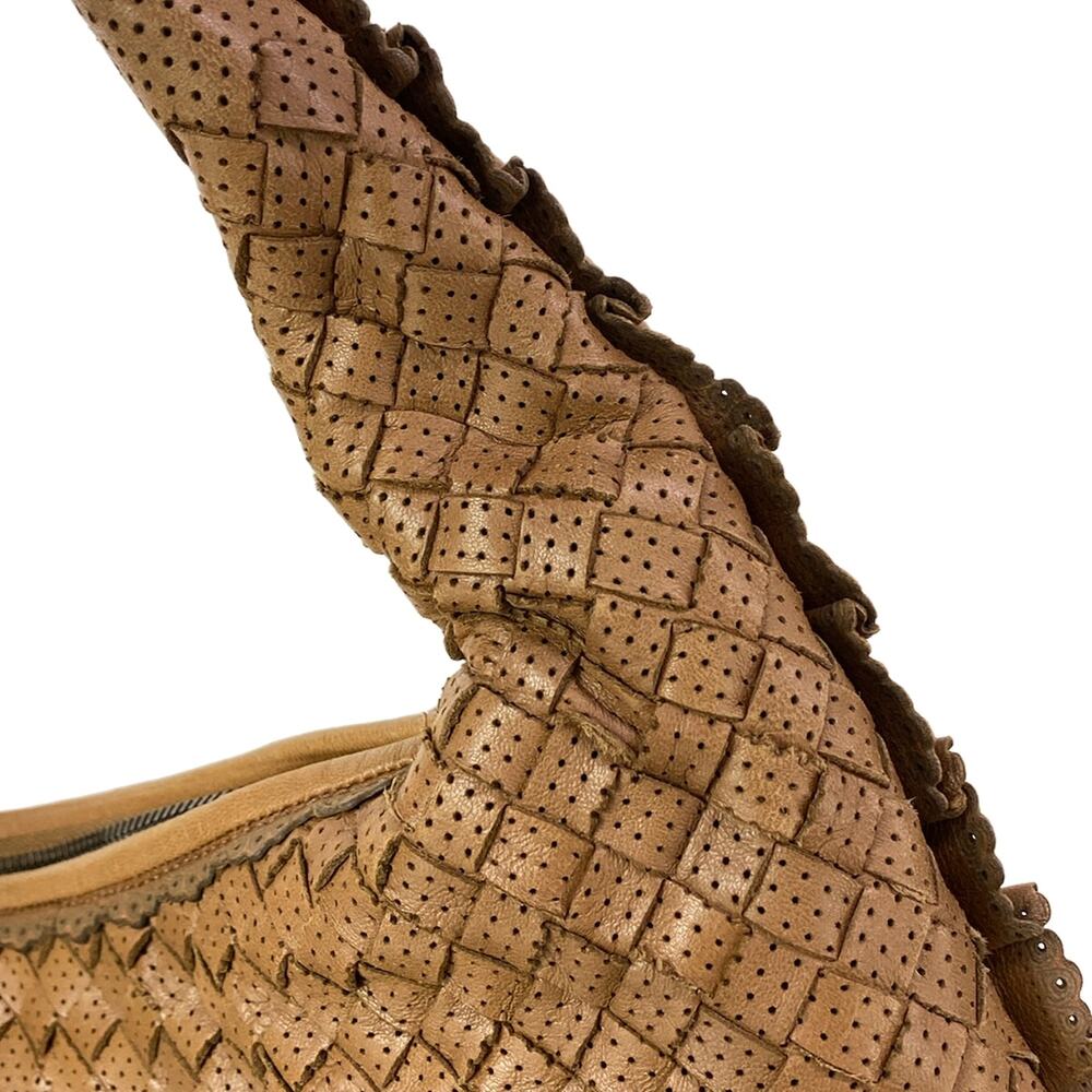 Bottega Veneta Medium Veneta bag Handbag 115654 - Picture 10 of 15